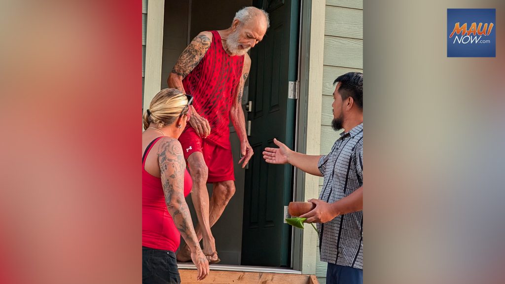 Tiny home for kūpuna blessed on Nāʻiwa Homestead [Maui Now]